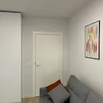 Surfhouse Oliwa Daire